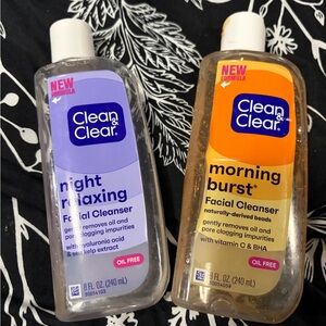 Clean & Clear Night Relaxing and Morning Burst Facial Cleanser Set